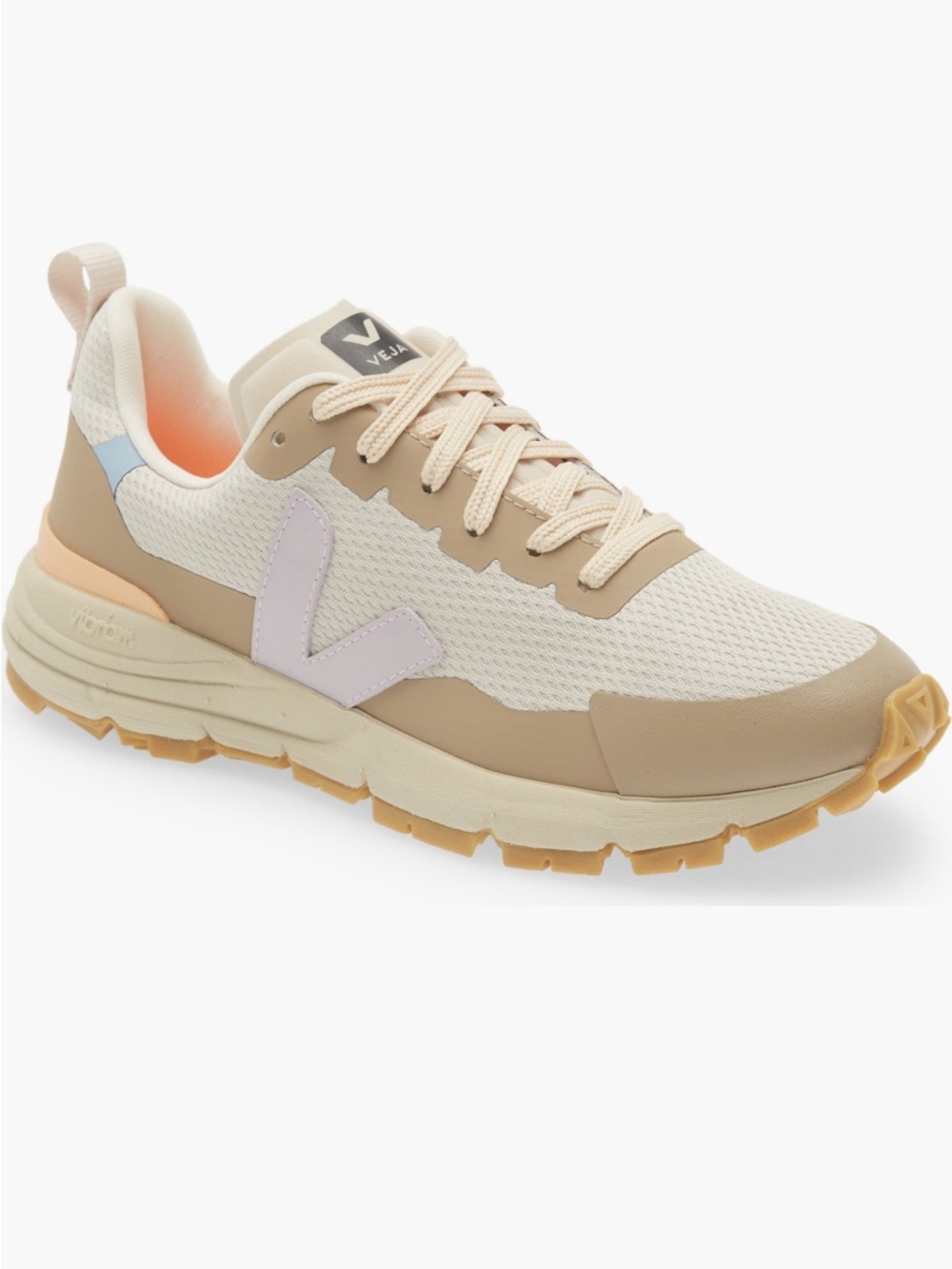 New never worn Veja Women's Dekkan Alveomesh Sneakers. Size 40 EUR/ 9 US.